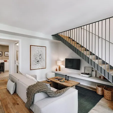 Campro - 3 Bedrooms W/ Balcony In Eixample Esquerra * Barcelona